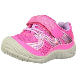 OshKosh Elate bump toe sneaker